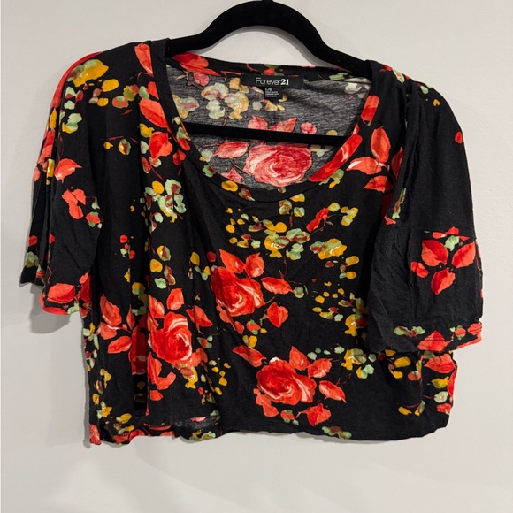 Forever 21 crop tshirt - Picture 1 of 2